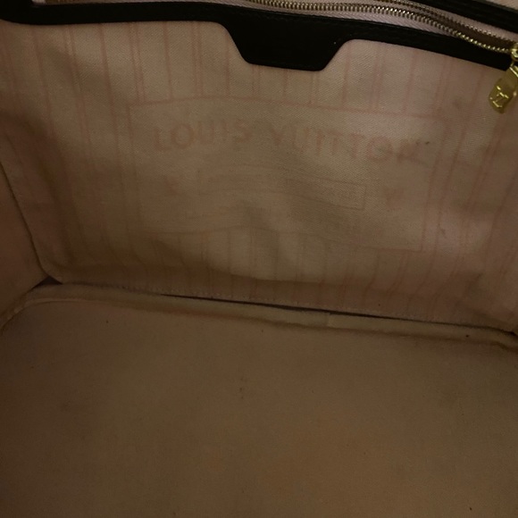 COPY - COPY - LV Neverfull MM w/ Pink Ballerina Lining - Picture 6 of 6
